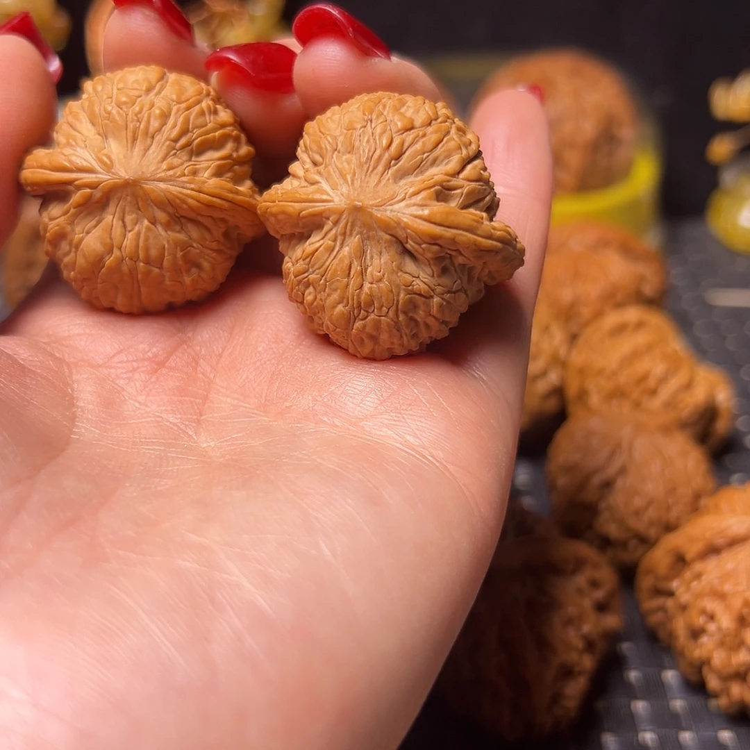 文玩核桃把件34泥鳅背全