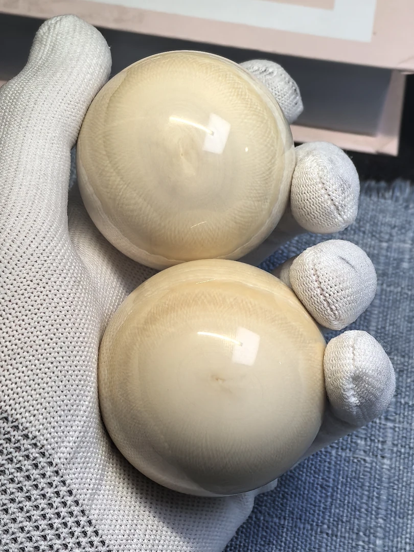 天然猛犸牙乳牙满纹果冻保健球一对5.2直径