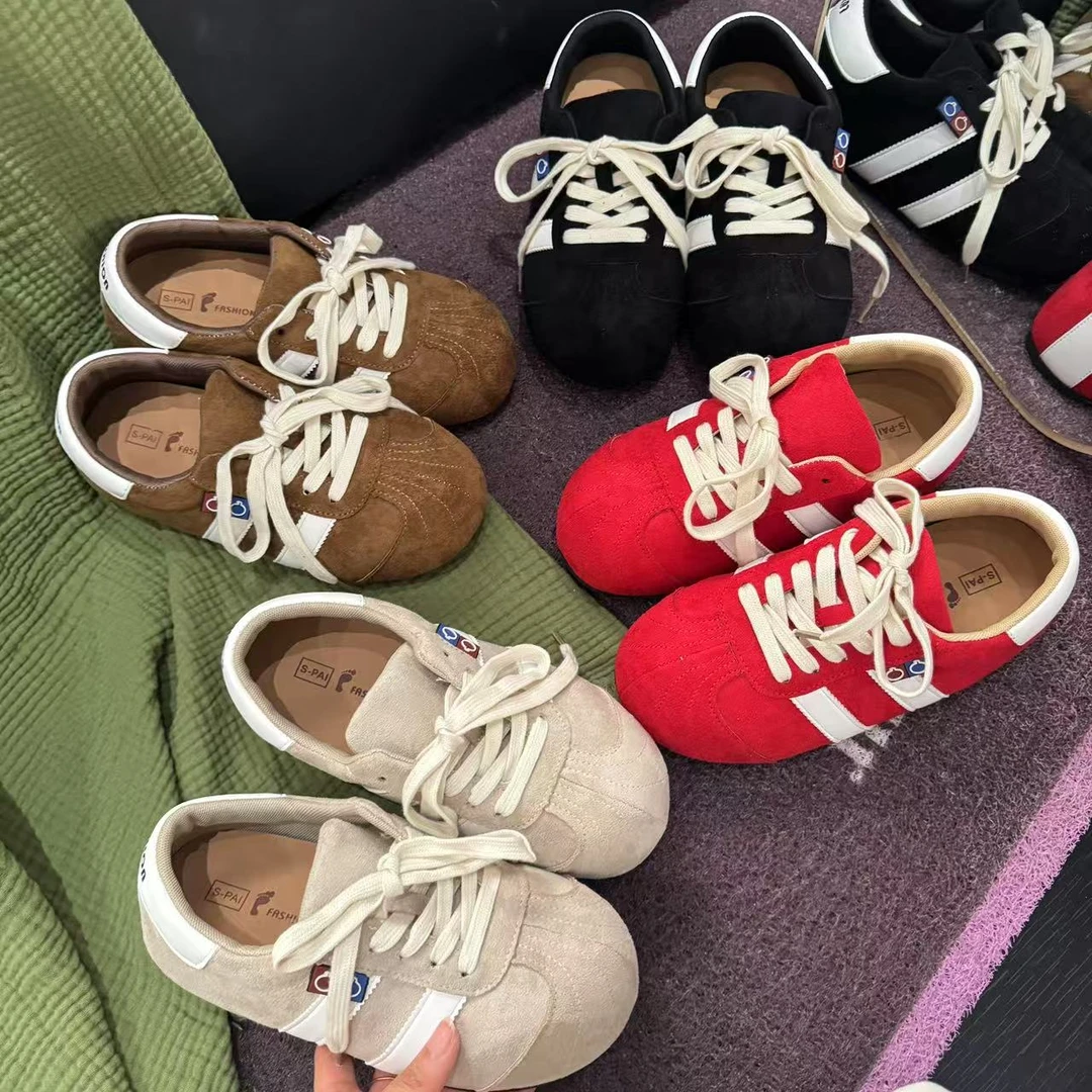 2025年秋季新款时尚百搭小个子内增高拼色系带大头外穿女休闲鞋
