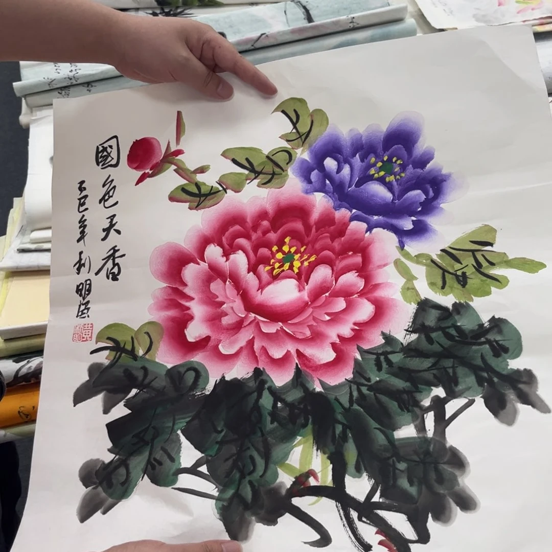 国画卖字画的小帅哥