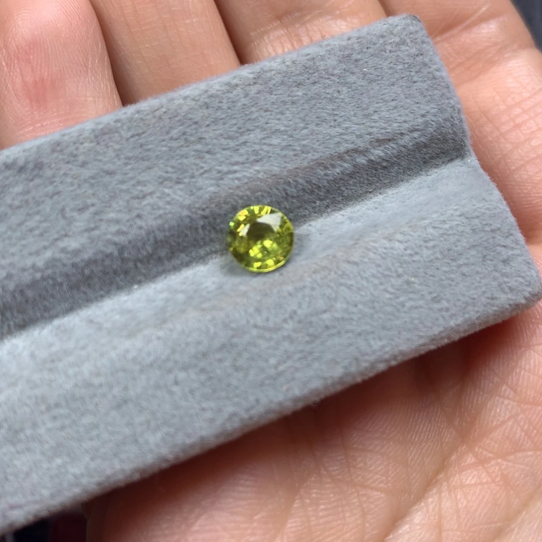 蓝宝石裸石未镶嵌黄蓝宝圆6.3