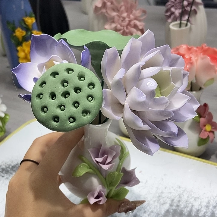 陶瓷纯手工捏花设计