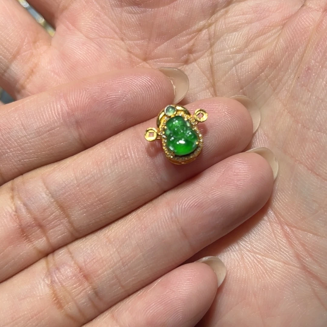 翡翠18K金镶嵌吊坠(不含链)