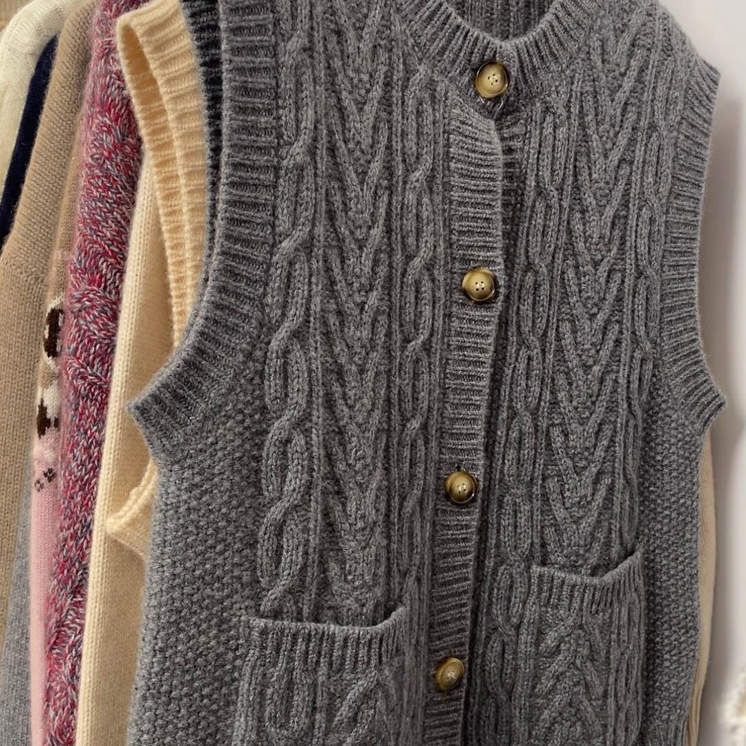 圆领 加厚 羊绒 开衫 马甲