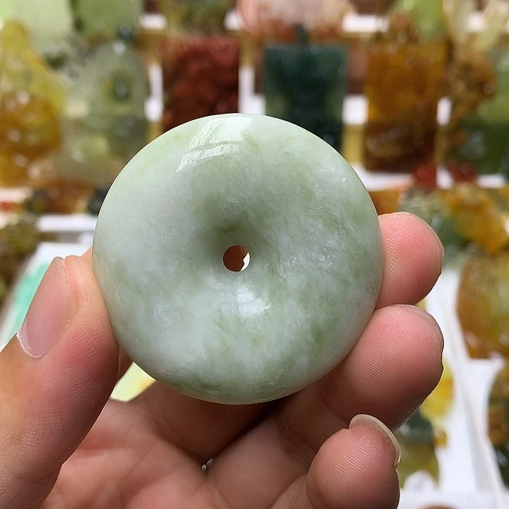 未镶嵌蛇纹石玉珠宝半成品