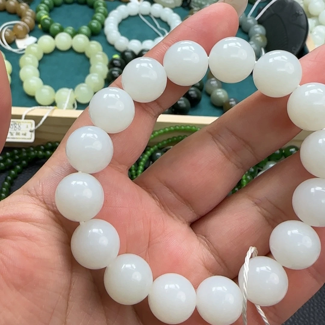 和田玉未镶嵌手链