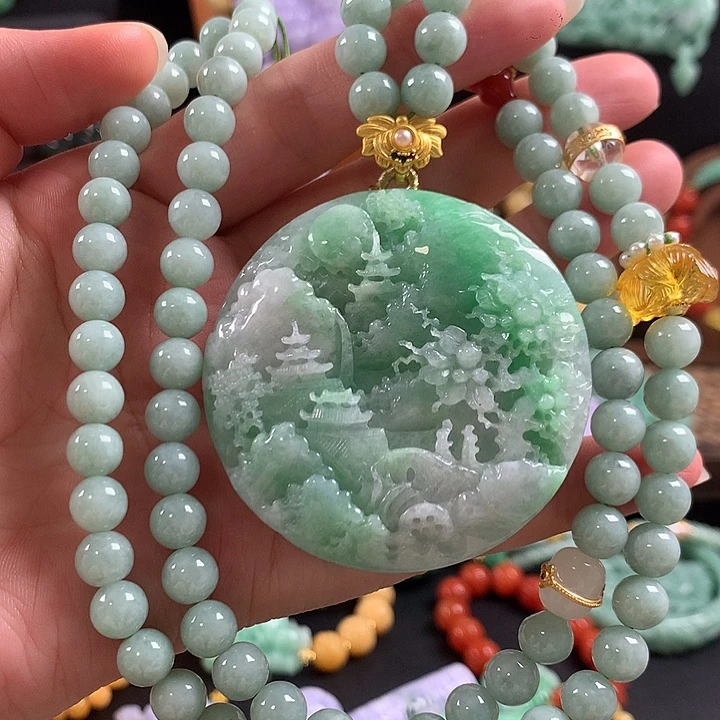 翡翠未镶嵌颈饰吊坠