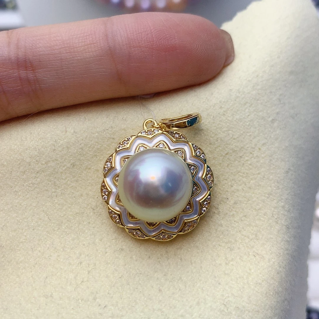 银S925镶嵌海水珍珠颈饰w40