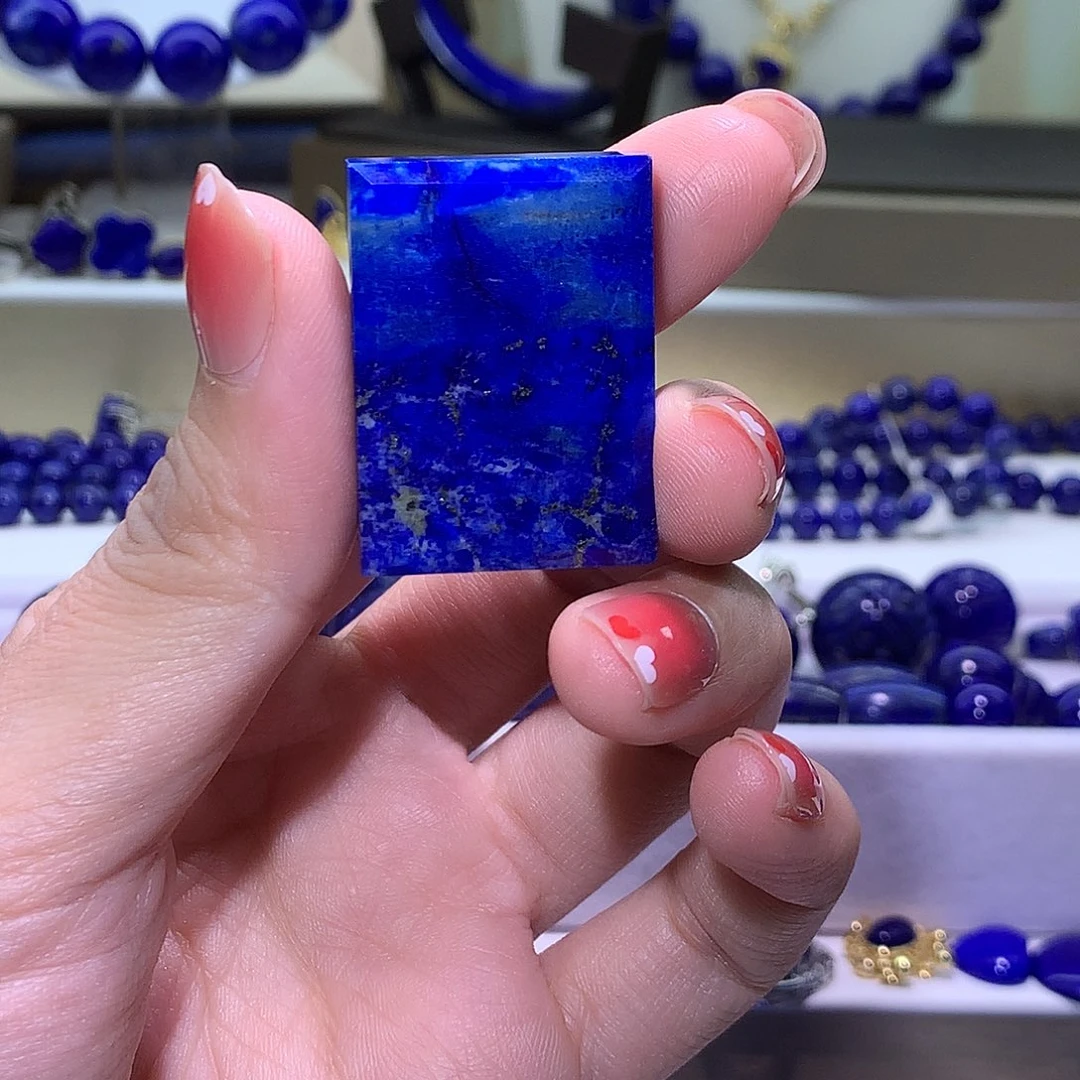 韬***晦青金石合金天然原矿无事牌33．3 m* 24．2* 7.5