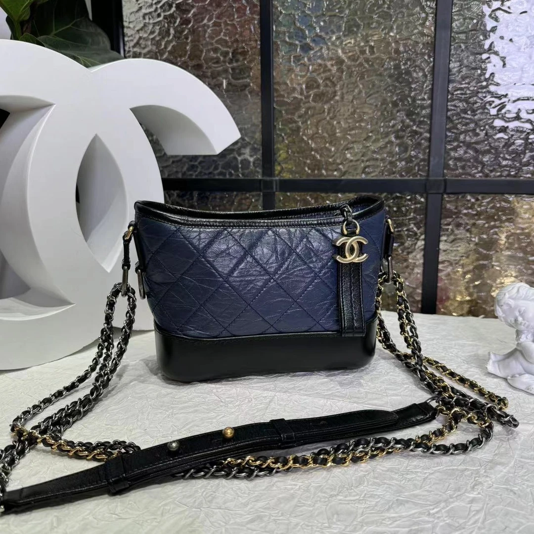 95新 Chanel/香奈儿 Chanel蓝黑拼色小号号流浪斜挎包25010120-03