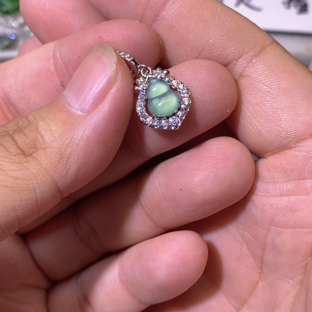 翡翠未镶嵌颈饰天然