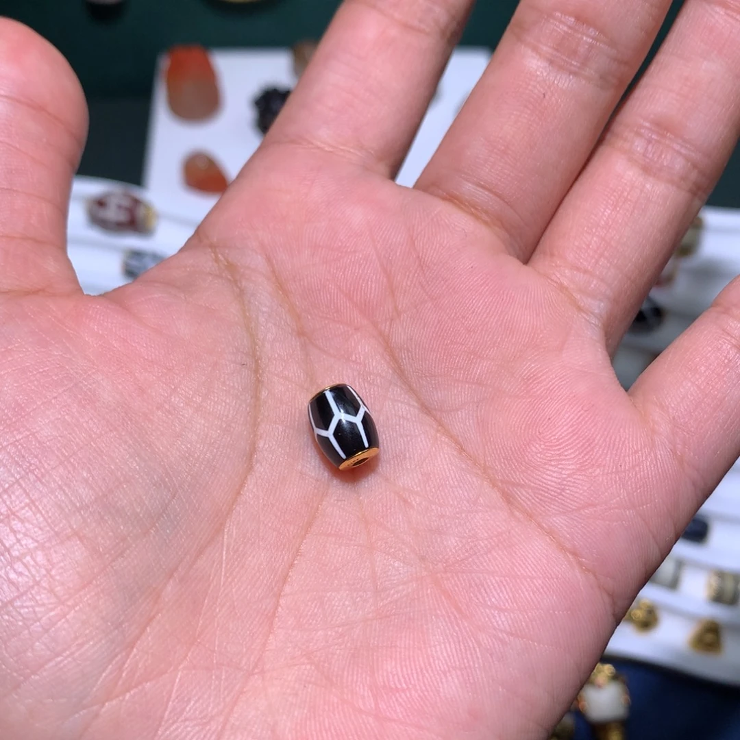 玛瑙/玉髓18K金镶嵌文玩
