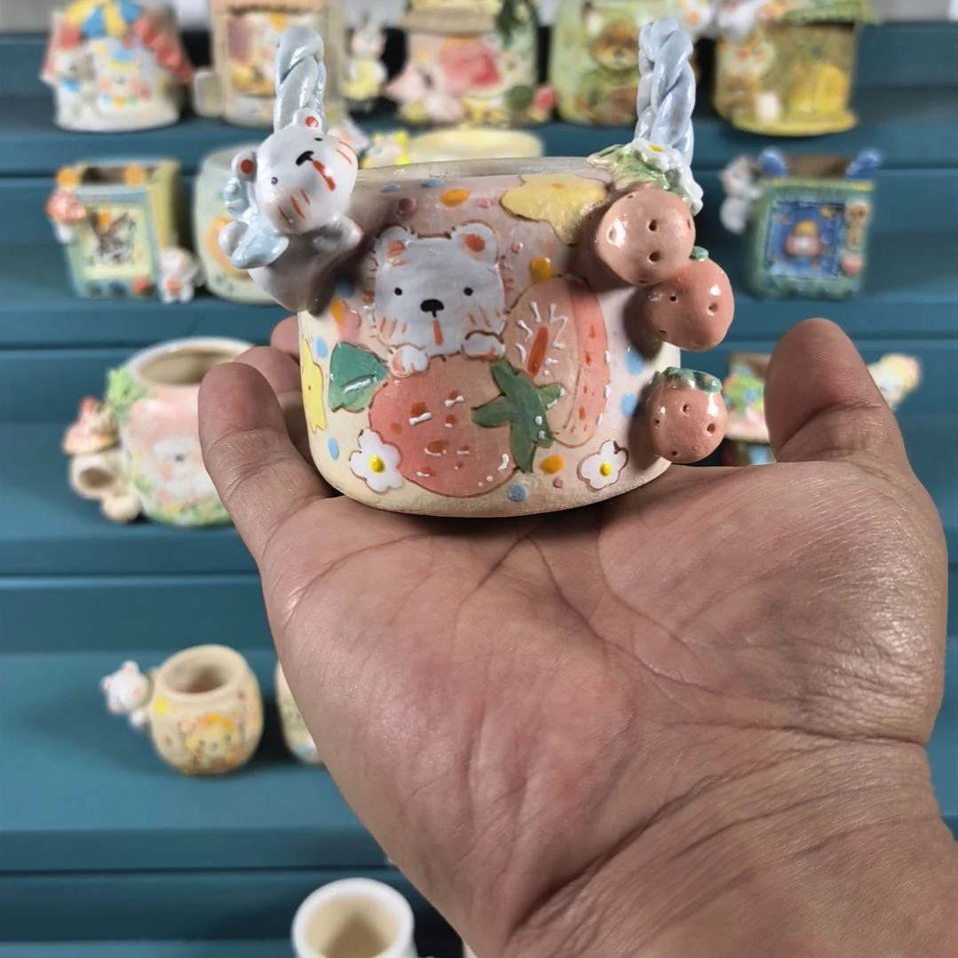 草莓小篮子 手绘多肉花盆