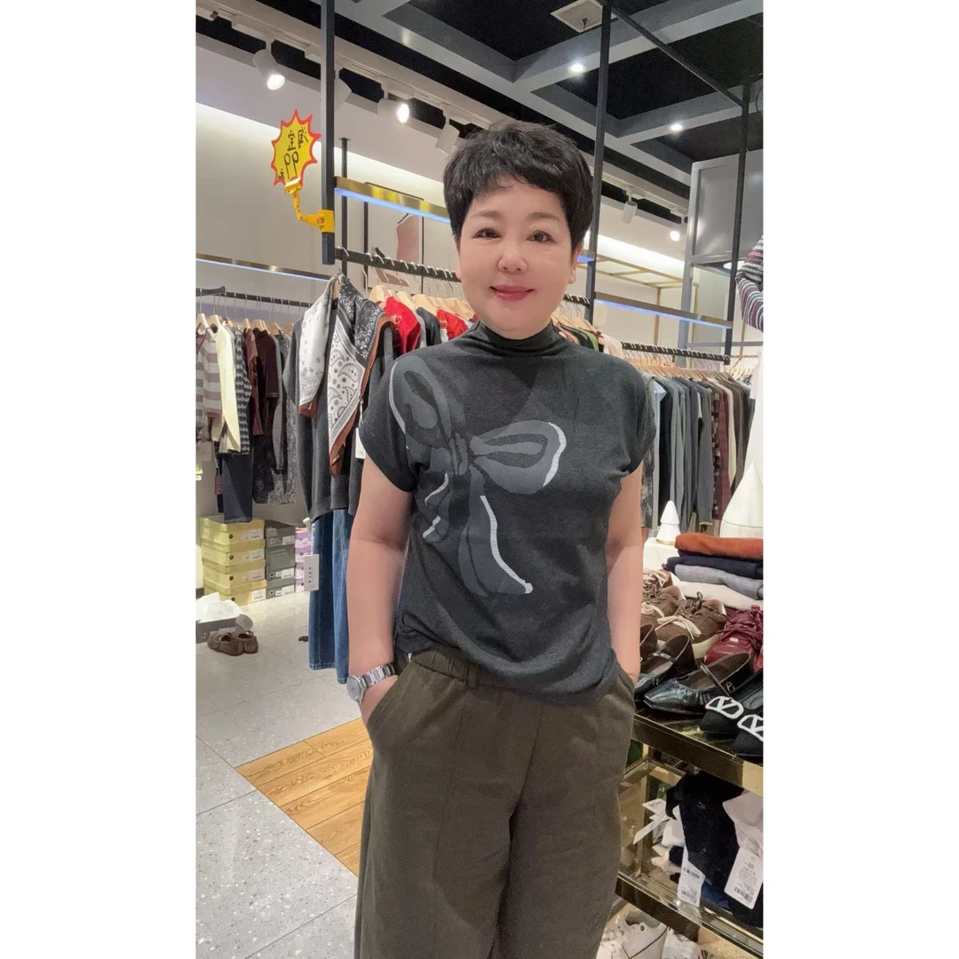 【娅姐专属】蝴蝶结印花休闲风短袖修身T恤8955