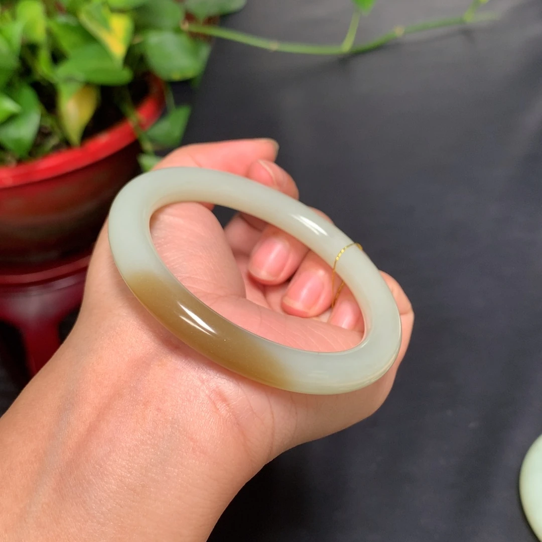 未镶嵌手镯和田玉58