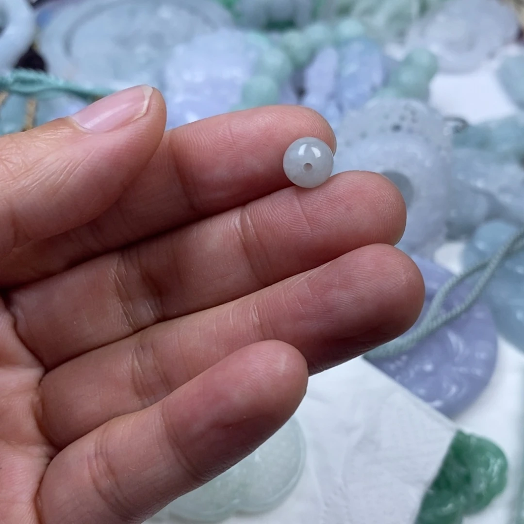 颈饰未镶嵌翡翠都*堰翡翠