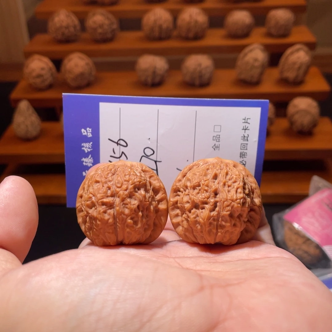 文玩核桃吊坠文玩