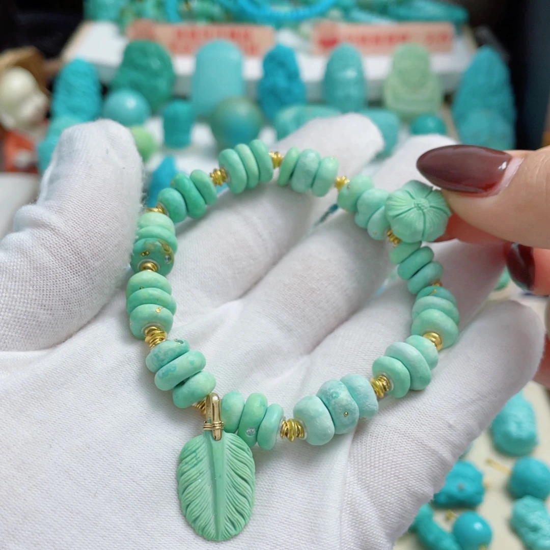 绿松石未镶嵌珠宝奇石