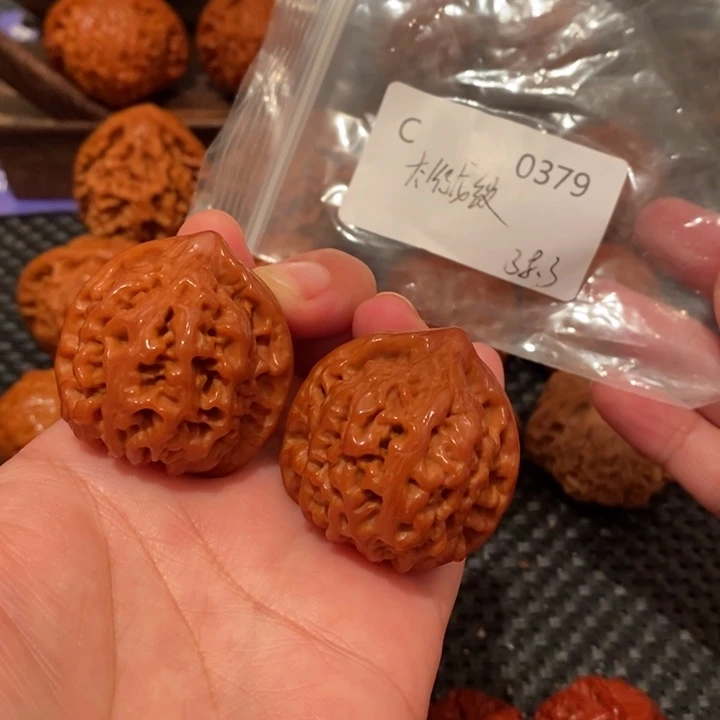 槑***子把件文玩核桃精品