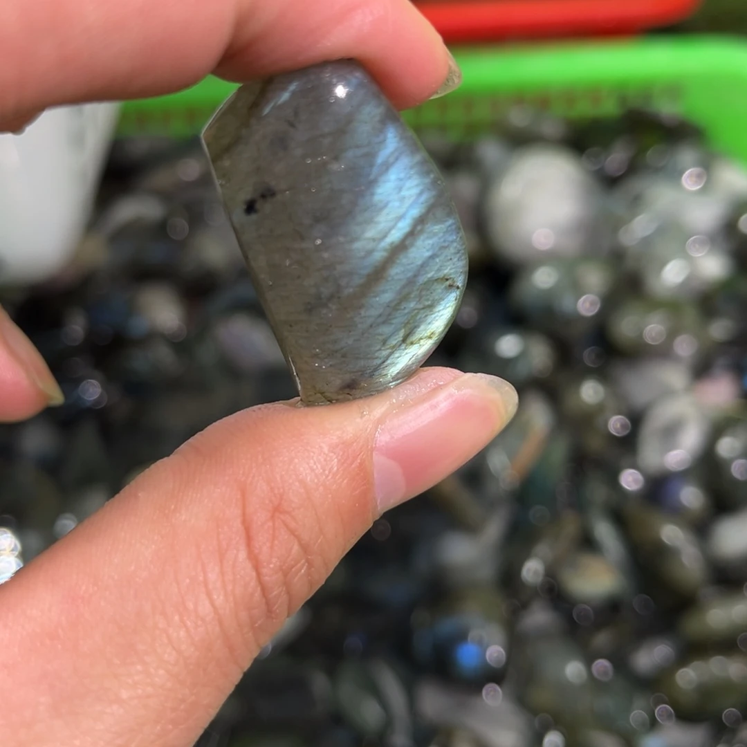 拉长石吊坠未镶嵌?**?