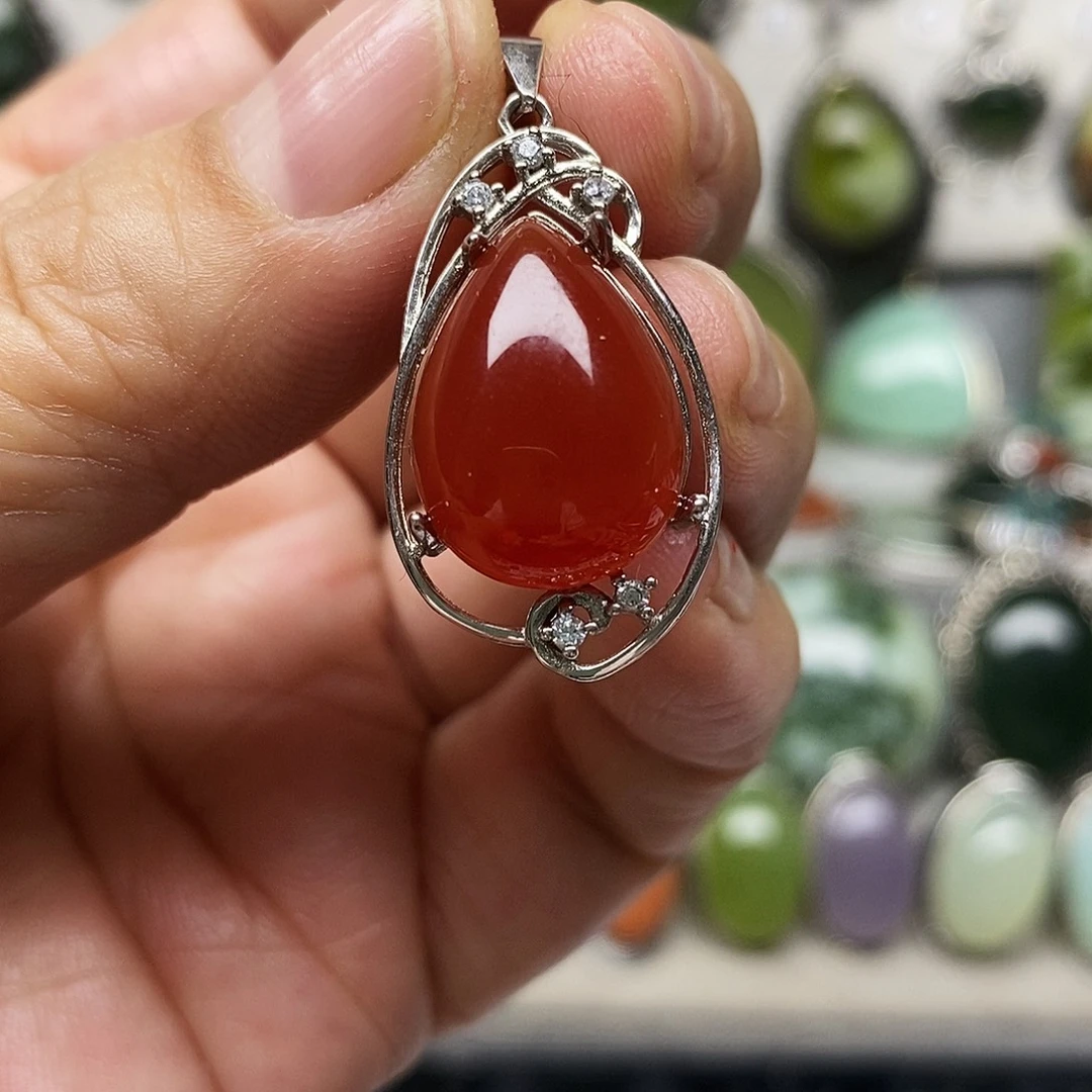 蛇纹石玉银S925镶嵌吊坠