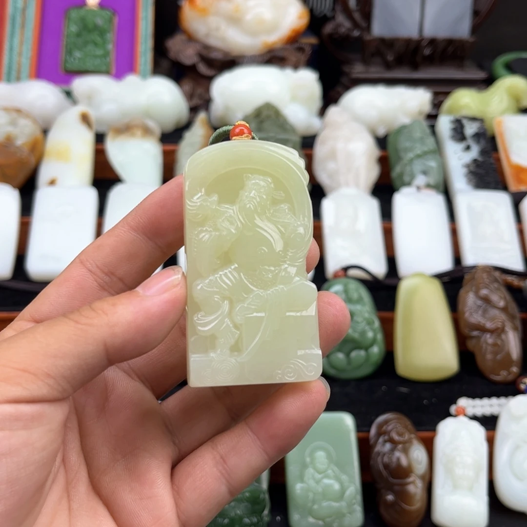 和田玉未镶嵌挂件