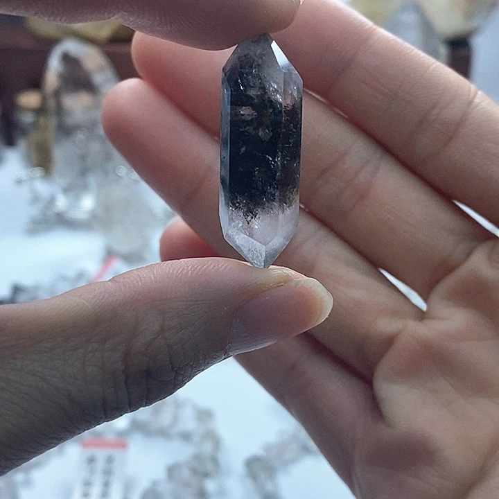 未镶嵌颈饰水晶双尖糖心