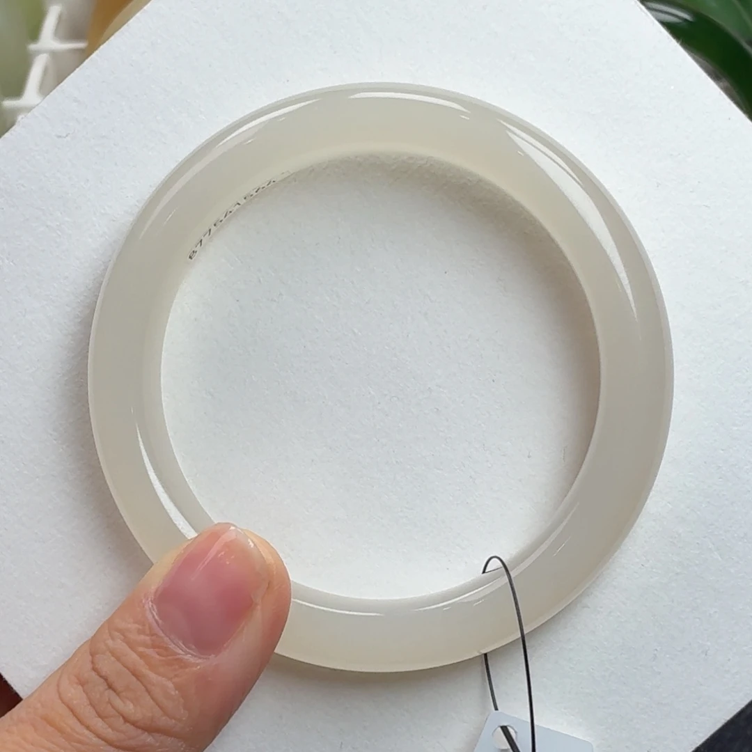 和田玉未镶嵌手镯藕粉正装32号