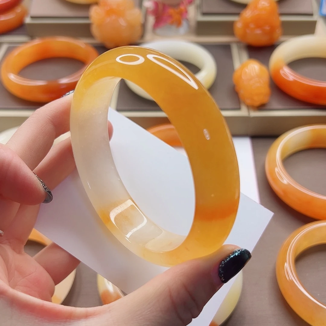 石英质玉（黄龙玉）未镶嵌手镯68