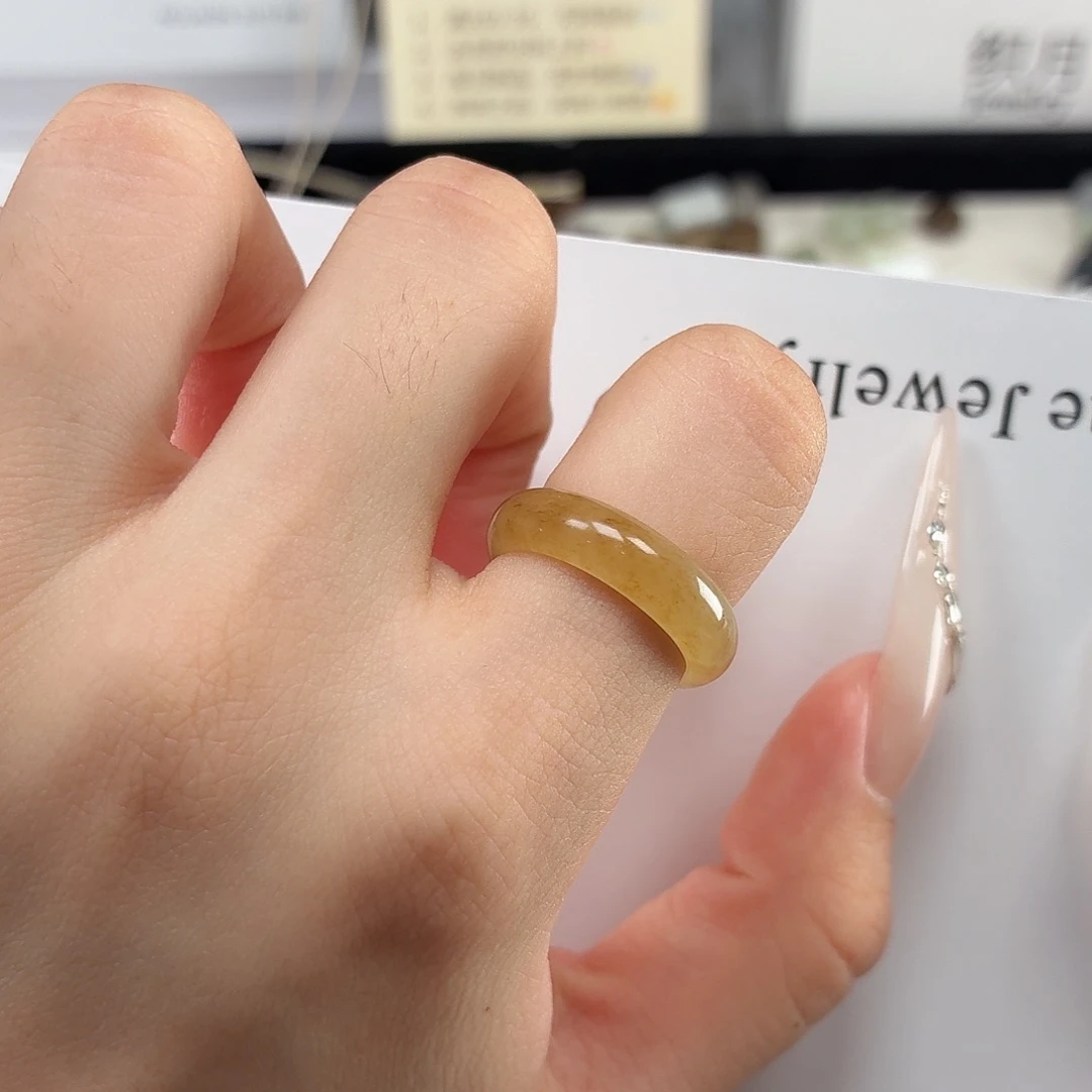 和田玉（糖玉）未镶嵌戒指