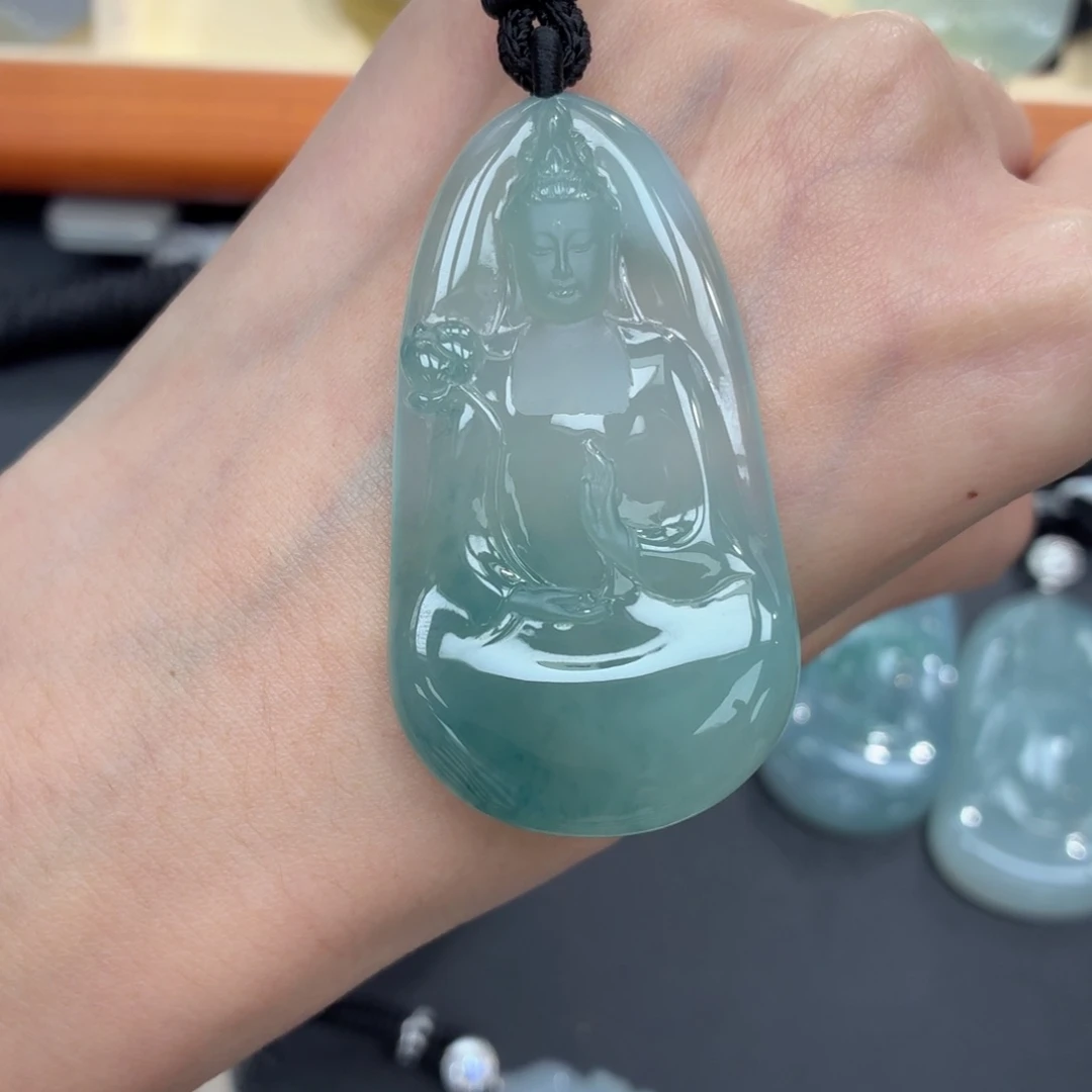 养***多翡翠未镶嵌颈饰缅甸A货翡翠