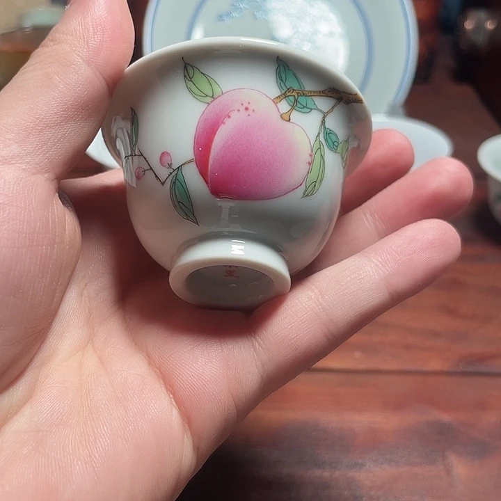 粉彩桃子迷你压手杯福利