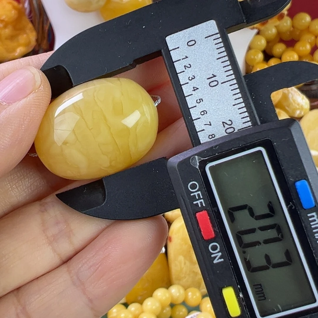 蜜蜡裸石未镶嵌枣珠