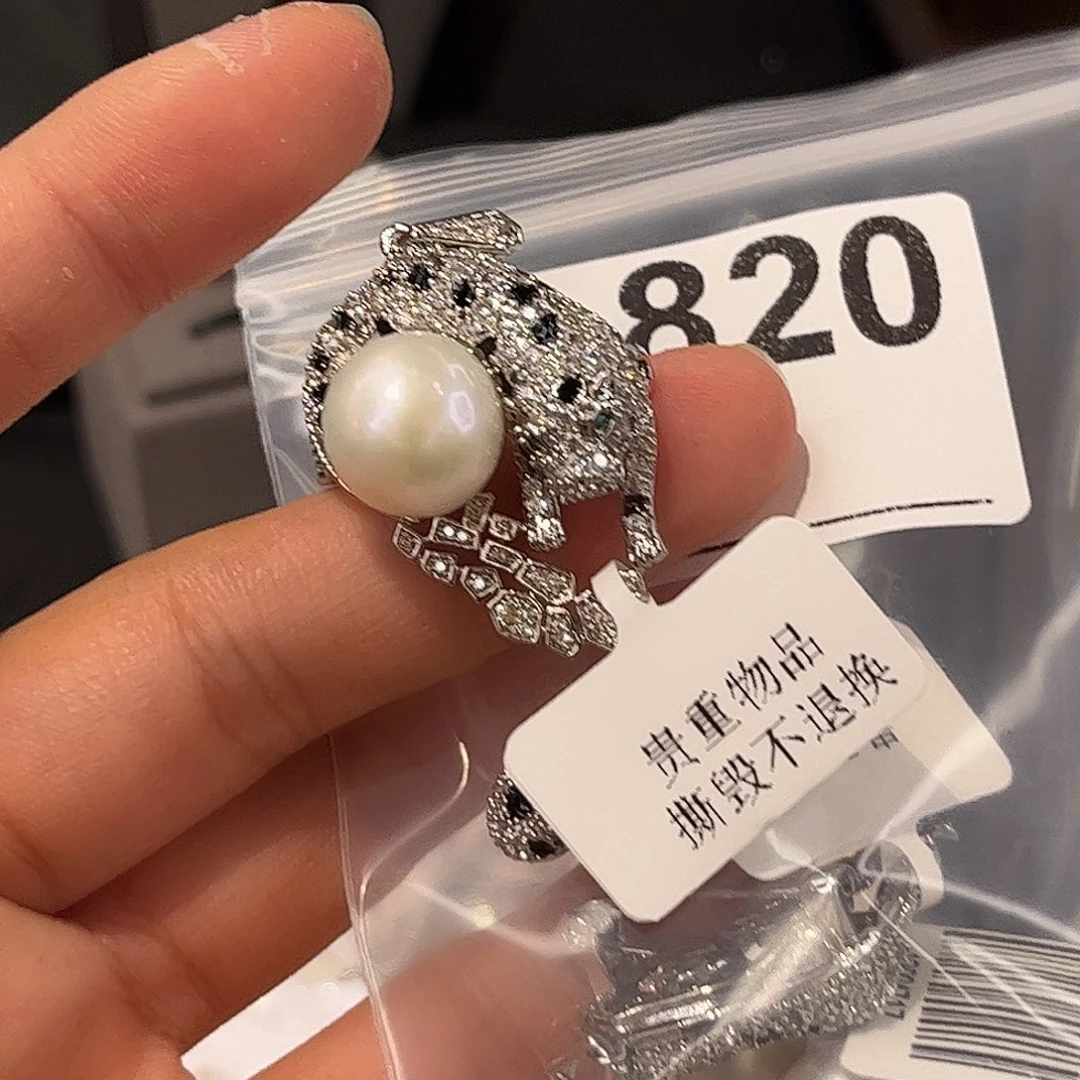合金耳饰淡水珍珠