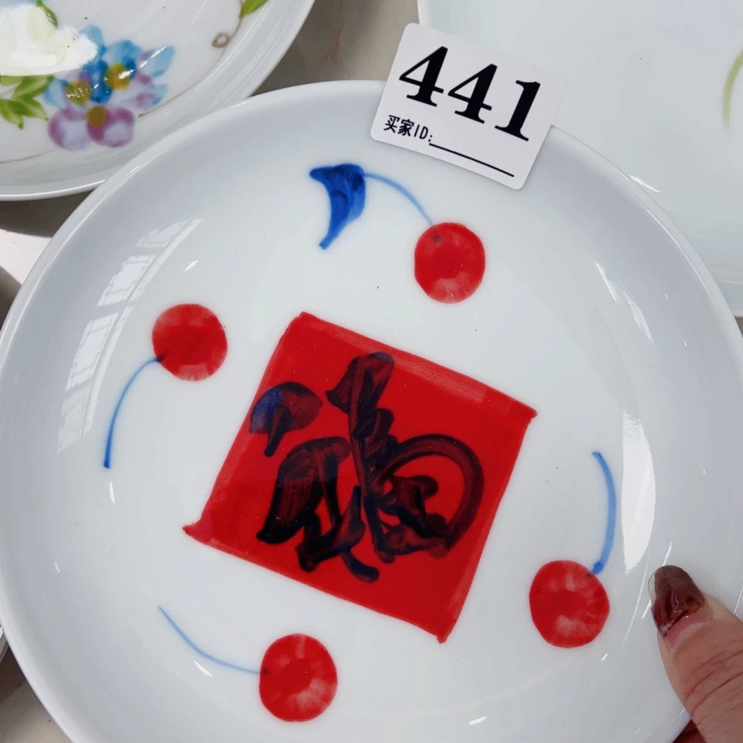 景德镇陶瓷手工手绘制作