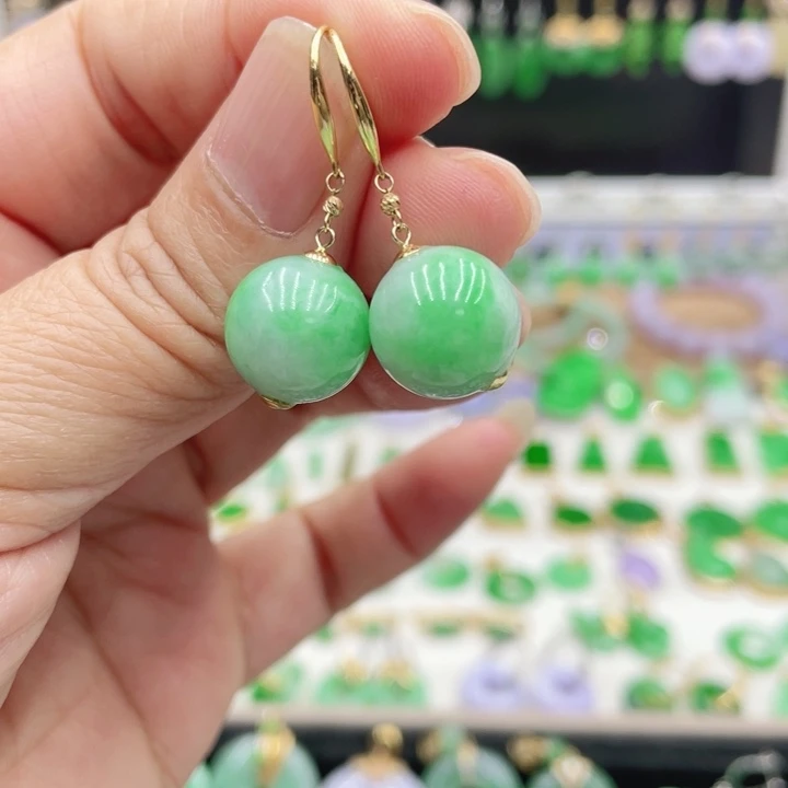 翡翠18K金镶嵌耳饰