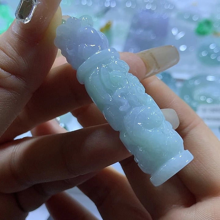 翡翠未镶嵌颈饰天然翡翠A货吊坠