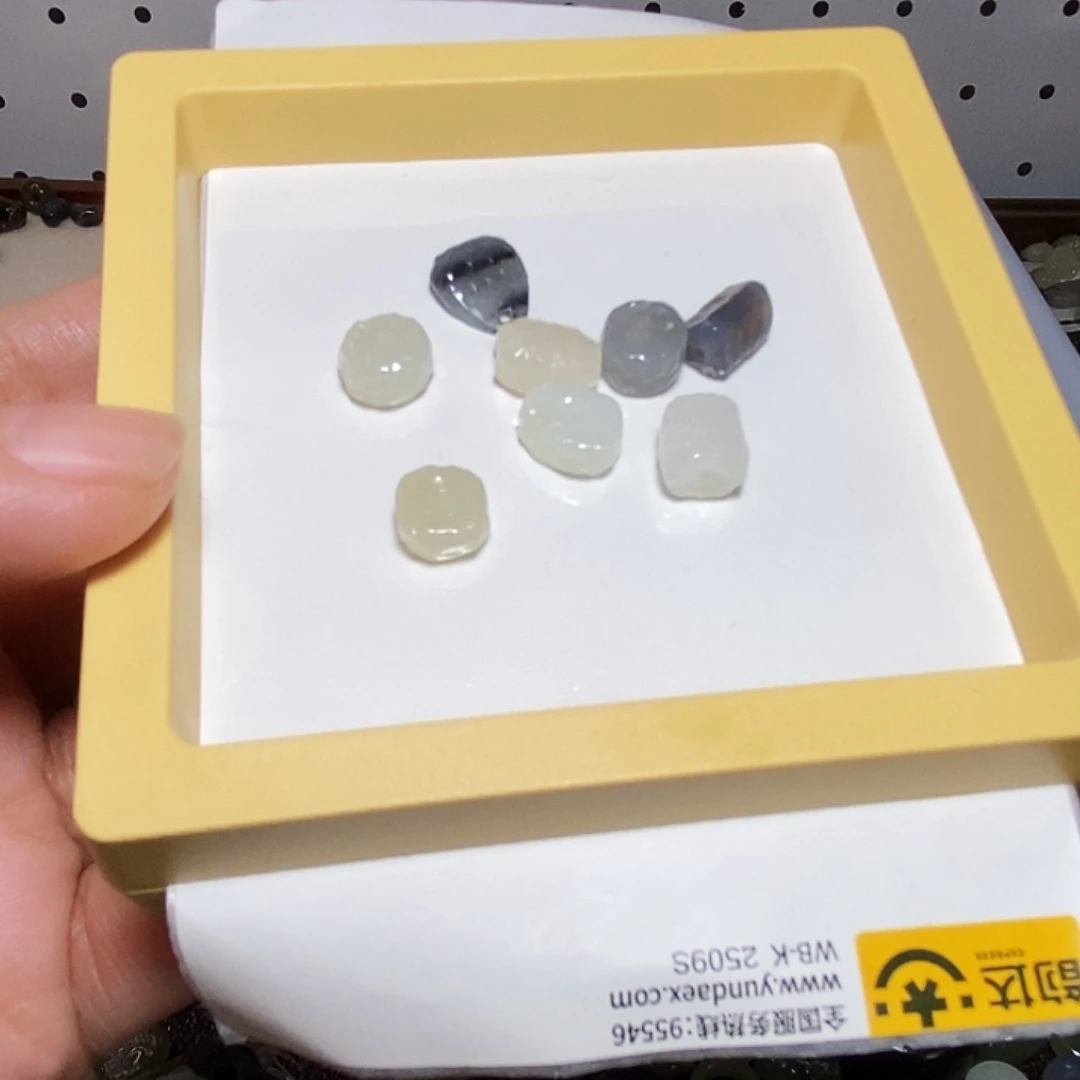 和田玉未镶嵌手链不退不换