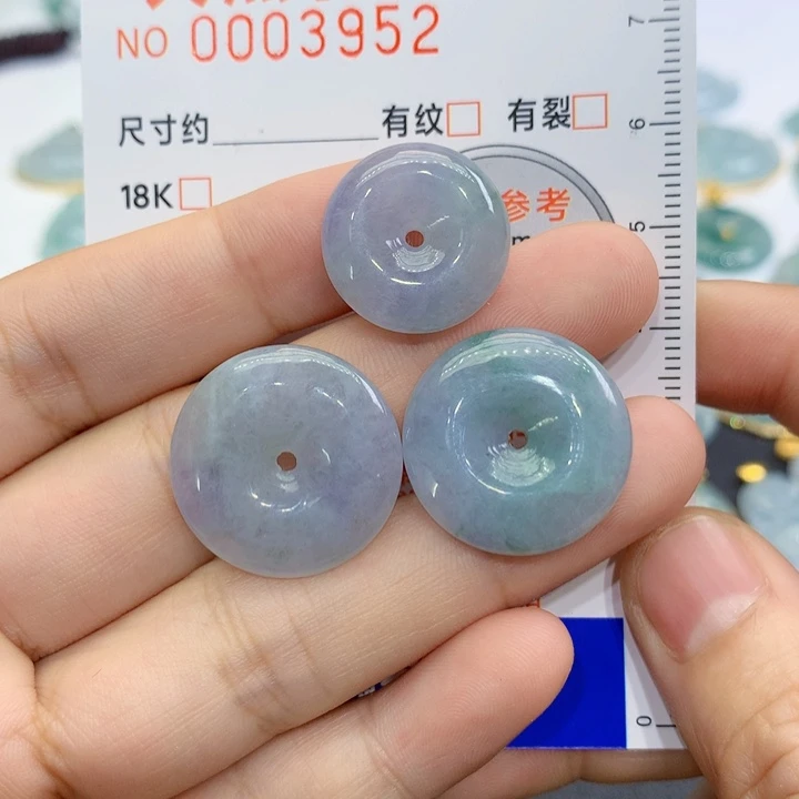 翡翠未镶嵌颈饰p****?吊坠