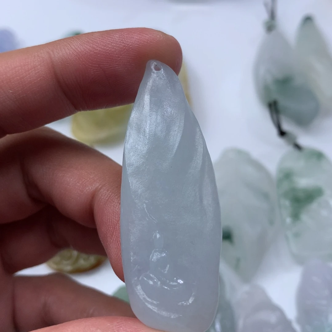 未镶嵌定制翡翠吊坠