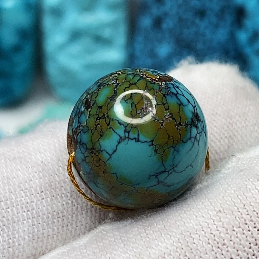 绿松石未镶嵌天然原矿 带武汉地大证书