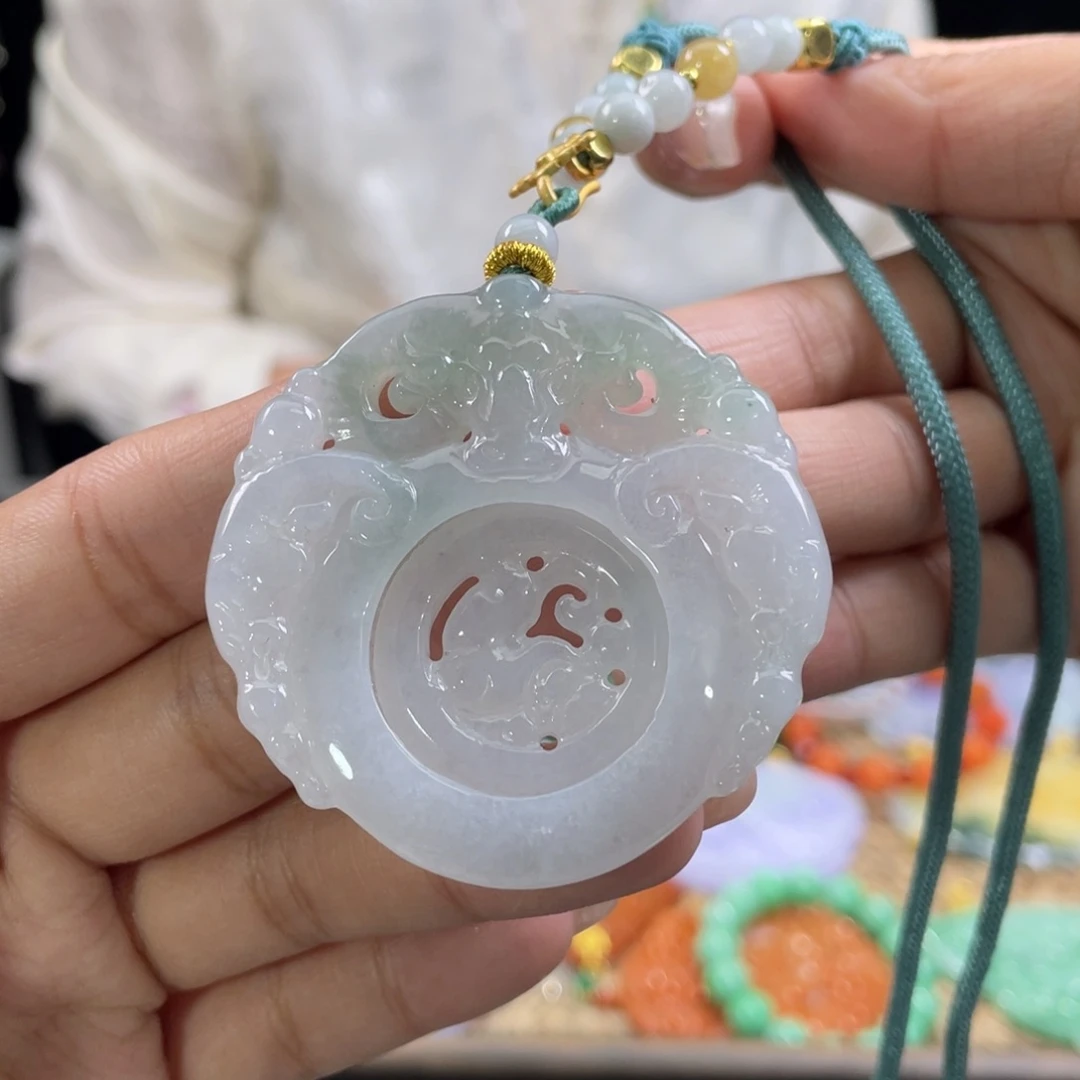 翡翠颈饰未镶嵌?***薯代编织