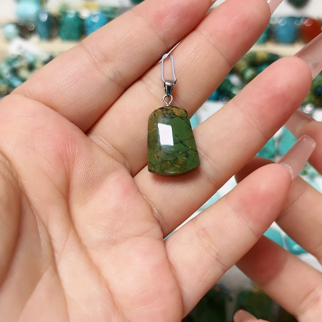 【闪购商品】未镶嵌绿松石珠宝奇石