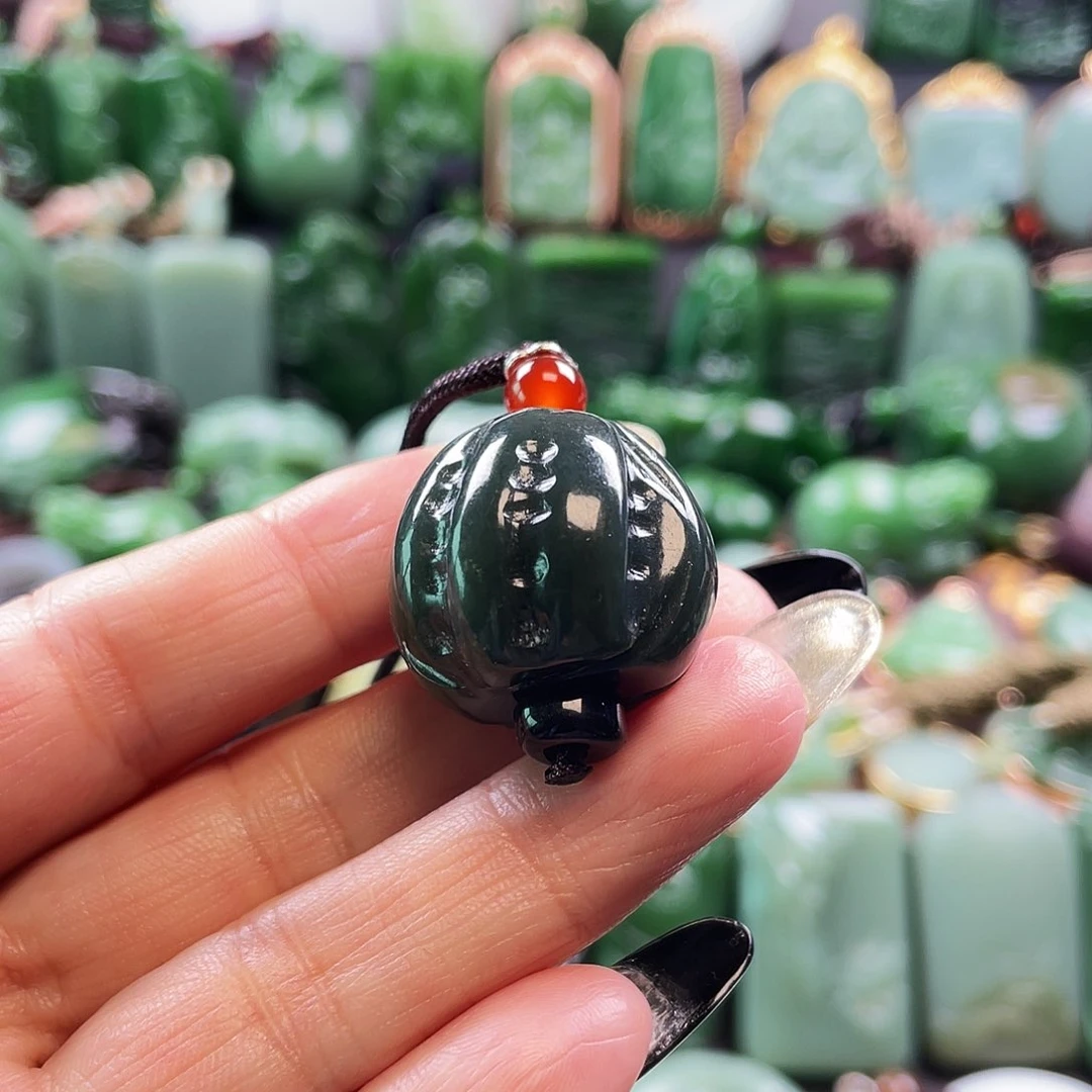 和田玉挂件未镶嵌子*