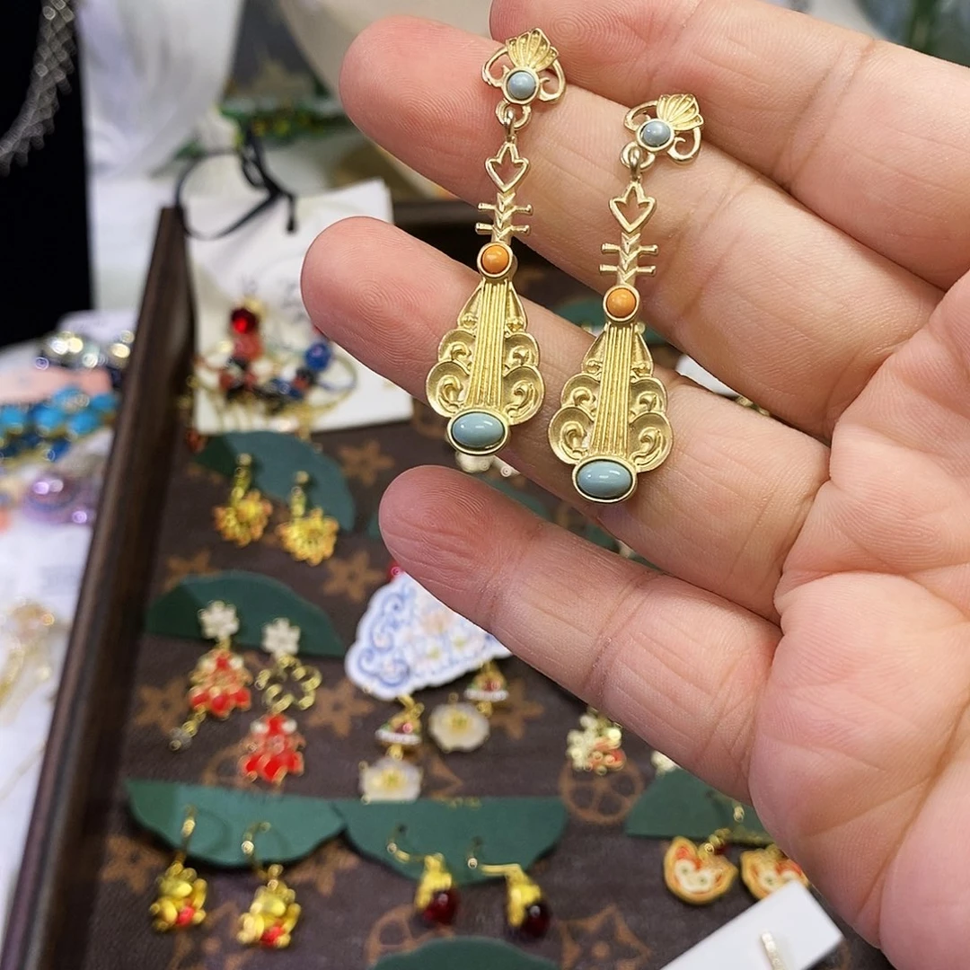 锆石纯铜合金耳钉