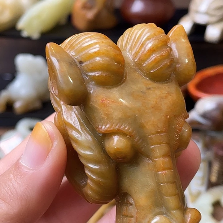 和田玉（糖玉）未镶嵌颈饰