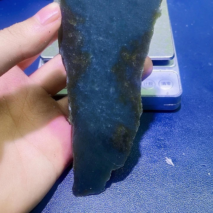 未镶嵌和田玉（糖玉）珠宝半成品