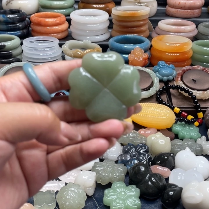 石英质玉手镯合金