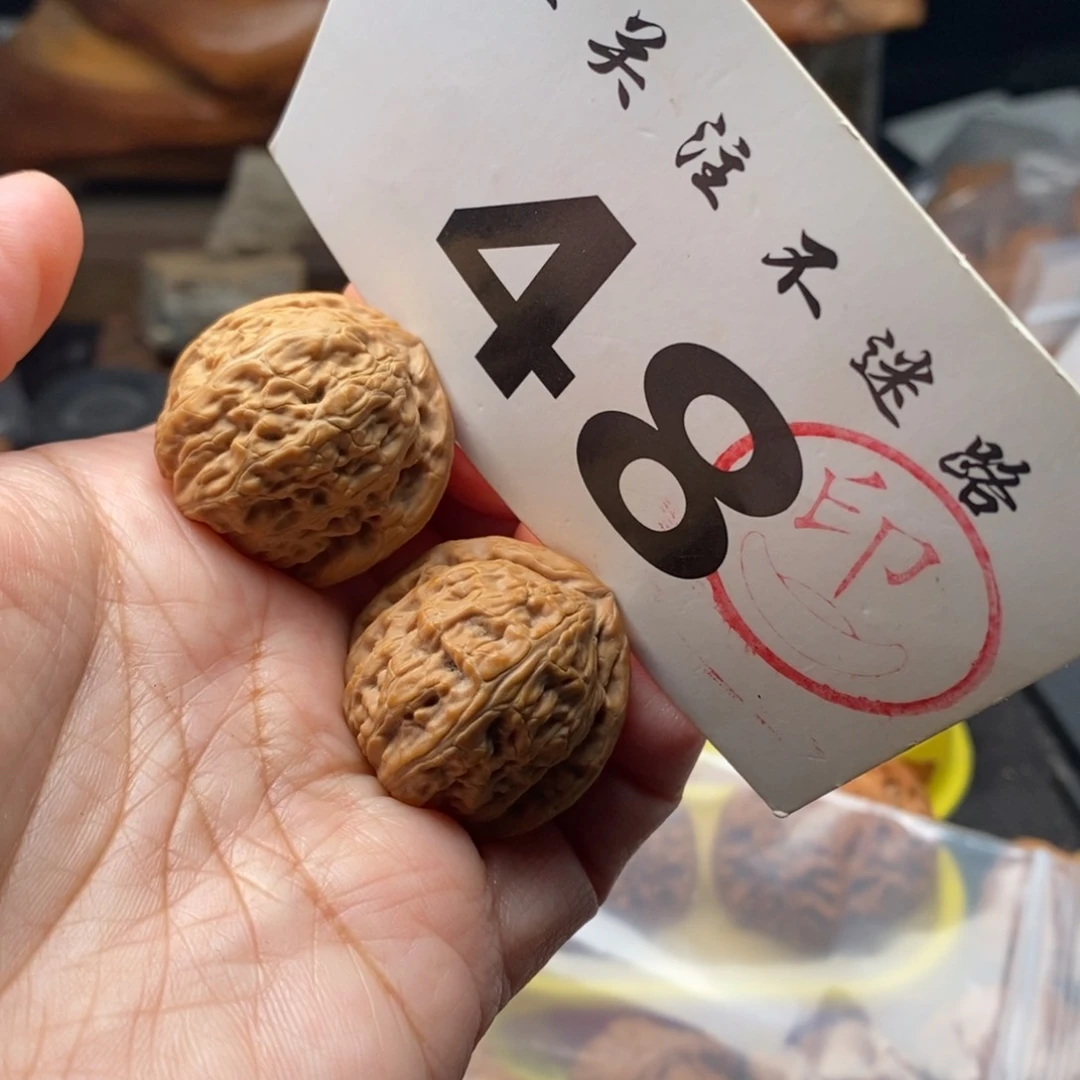 把件文玩核桃小白