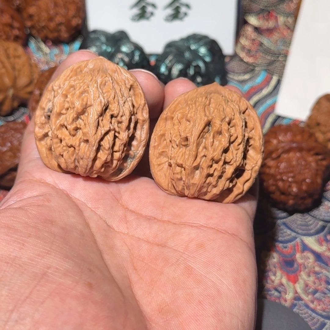 文玩核桃把件122麦穗虎头，尺寸39